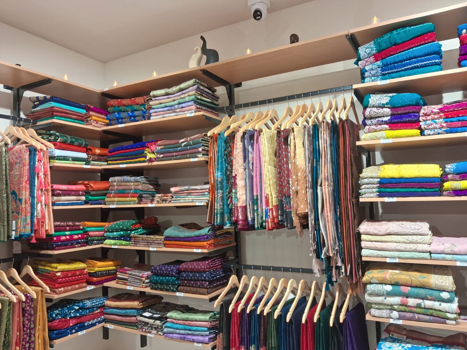 Indo-Western fashion and fusion wear collection at d'Trenz Nandyal